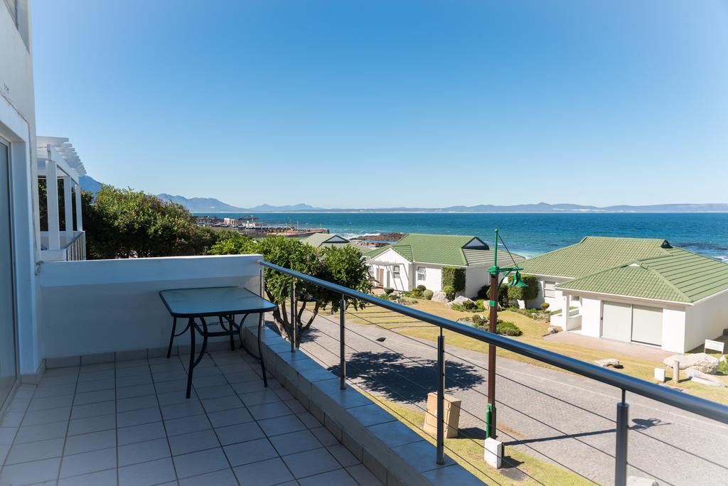 Whale View Self Catering Apartment Hermanus Luaran gambar